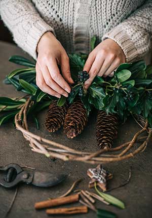 creating a DYI wreath